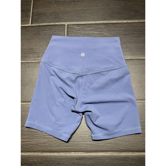 Women’s Lululemon Align Short 8" Blue Size 2 - Picture 1 of 2